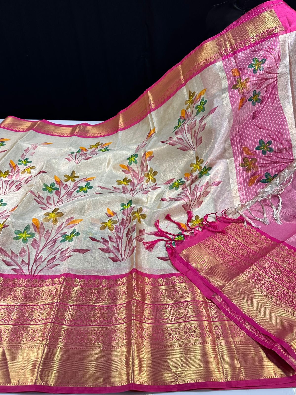 Brush Painted Banarasi Tissue Silk Kanchivaram Saree โ Pure Zari Elegance