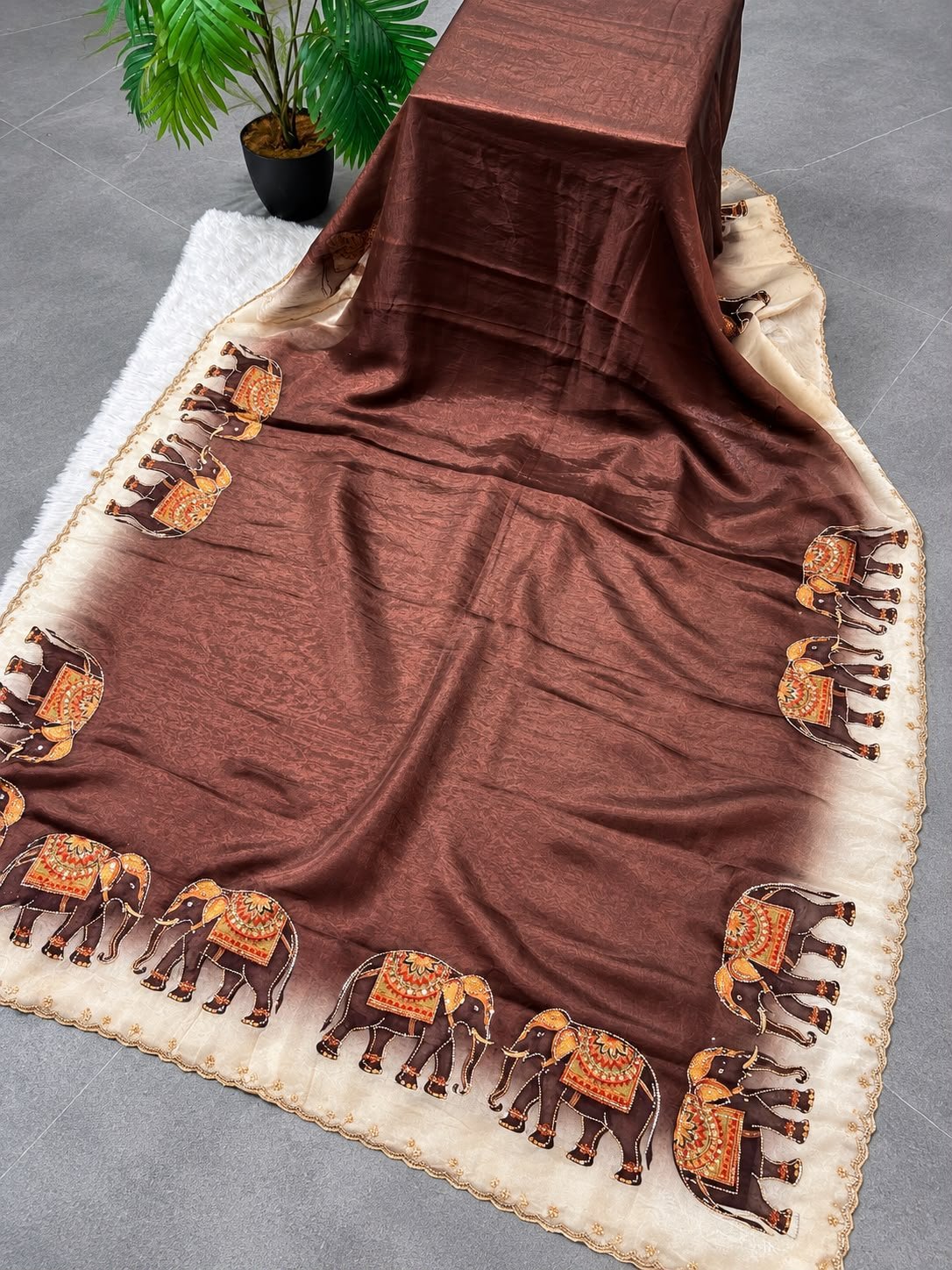 Beautiful Stone Work(Swarovski)Saree With Elephant Motifs - Image 7